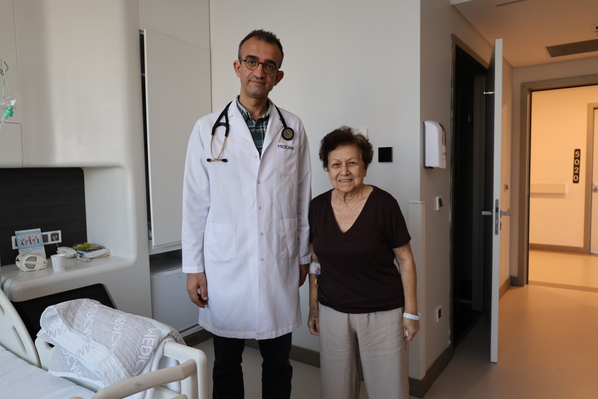 80’LİK KALP HASTASINA AMELİYATSIZ MİTRAL KAPAK MÜDAHALESİ