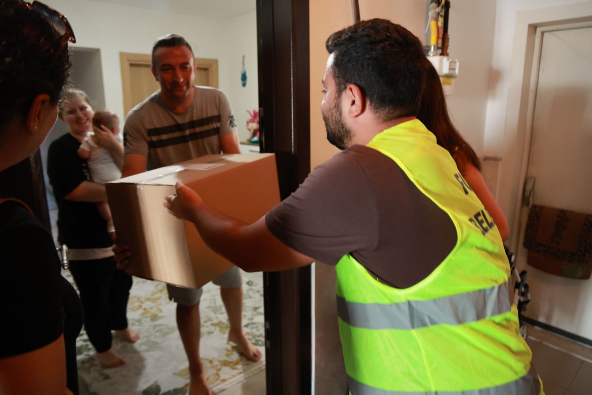 Foça Belediyesi’nden Ailelere Dayanışma Desteği: Hoş Geldin Bebek Paketi